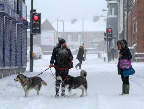 英国降雪：英国面临“150英里”的暴风雪，准确日期的天气图变白了